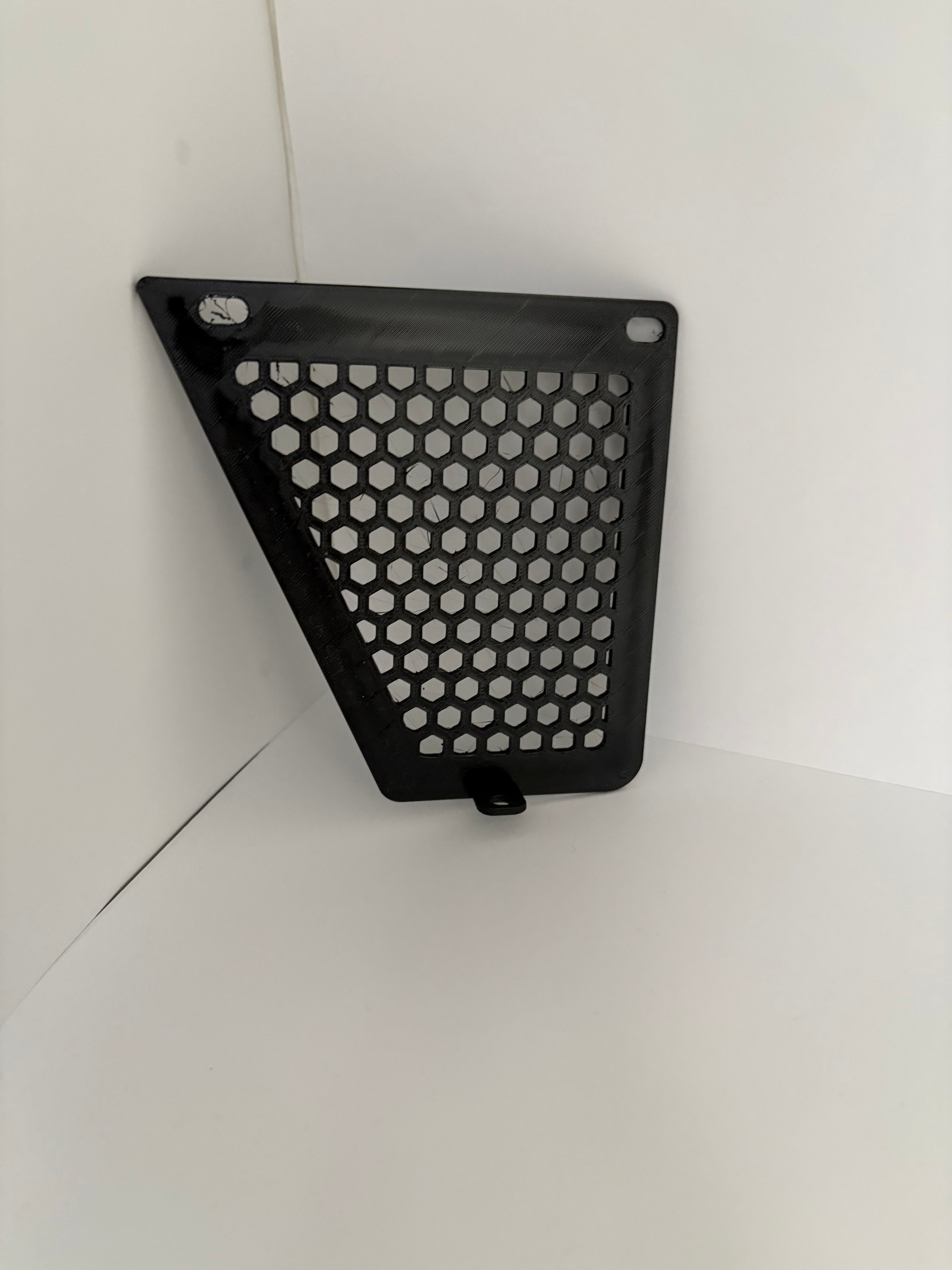 Tuttio Soleli 01 Motor Side Panel