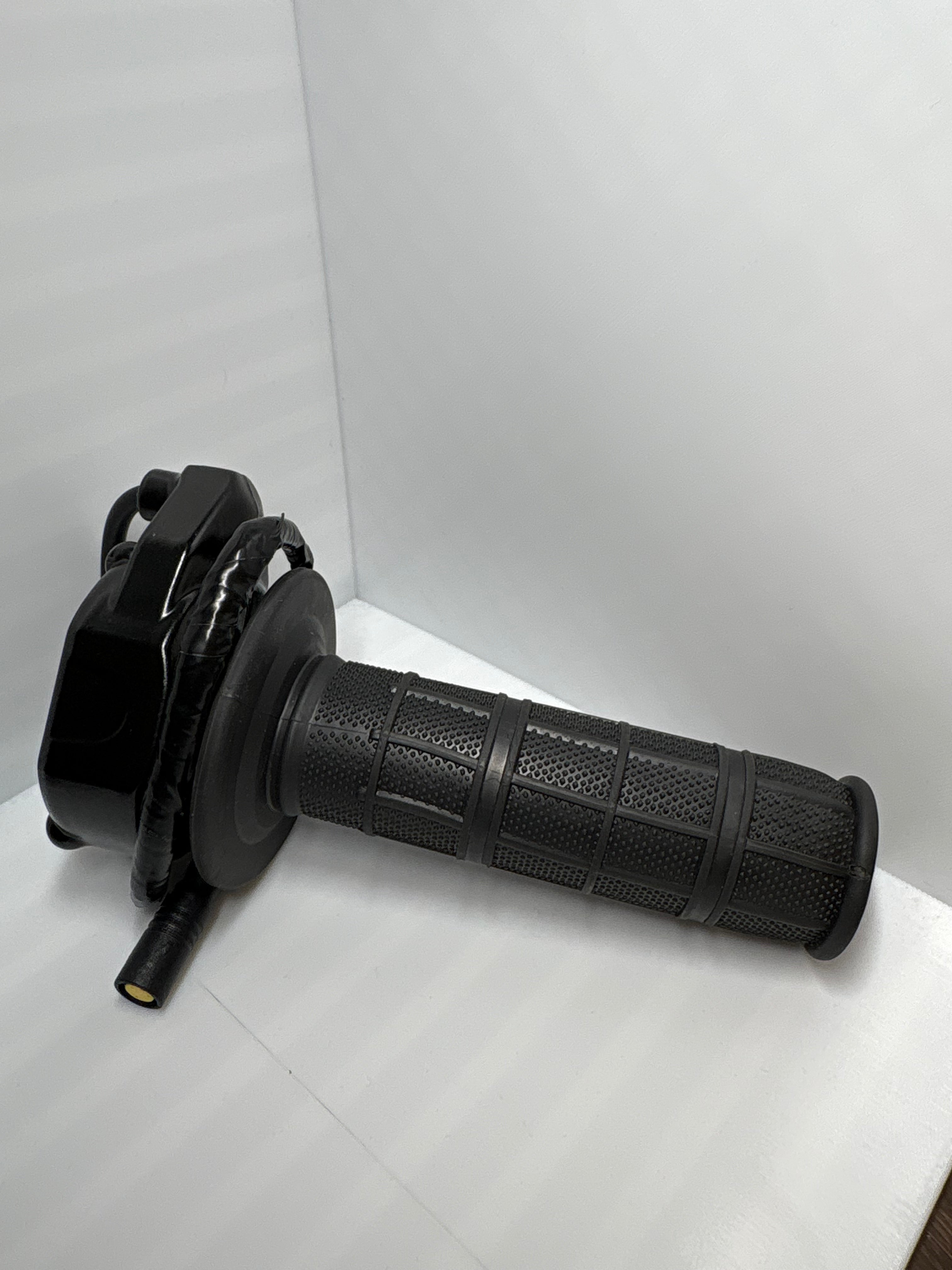 Plug and play Surron Throttle (preorder)